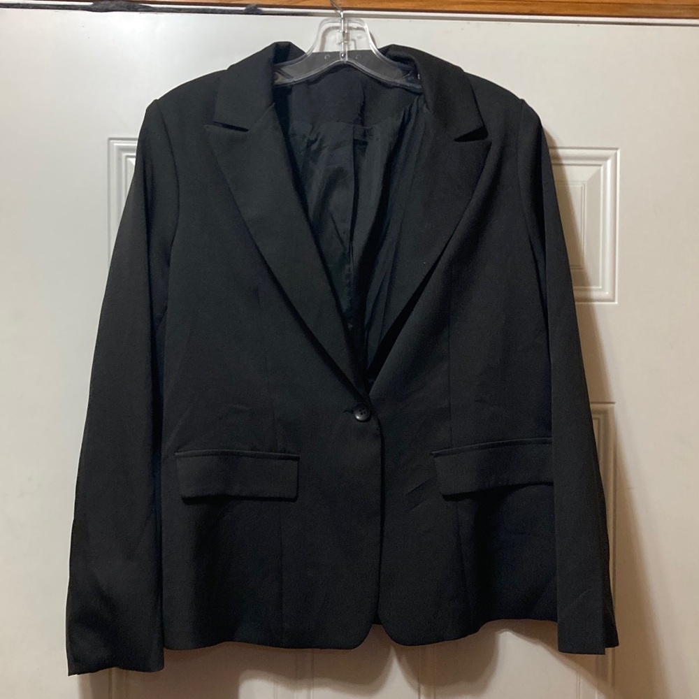 Classic Black Women's Blazer L‎